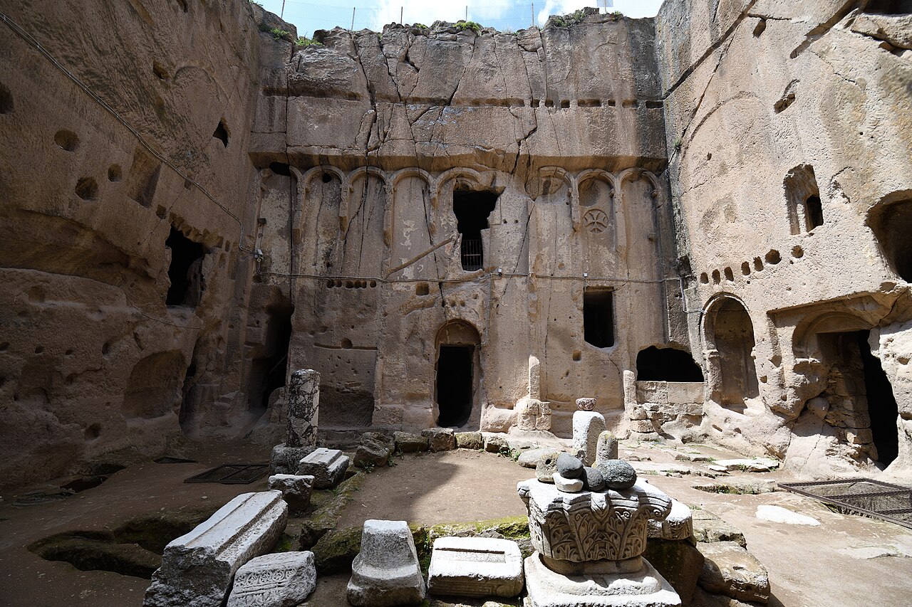 Gümüşler Manastırı ve Yeraltı Şehri